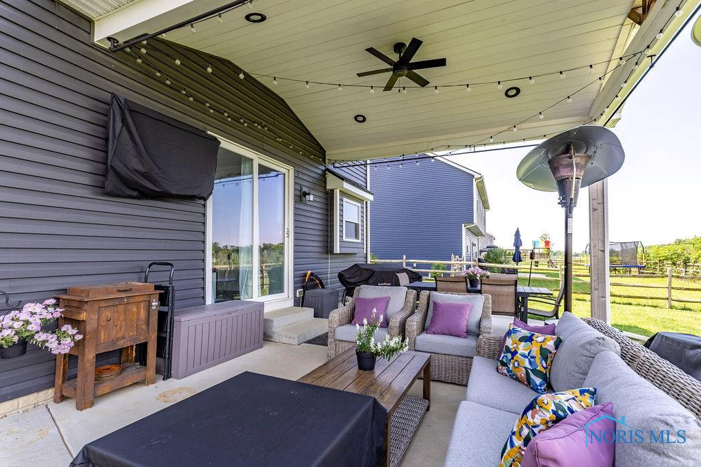 5539 Harris Hawk Lane