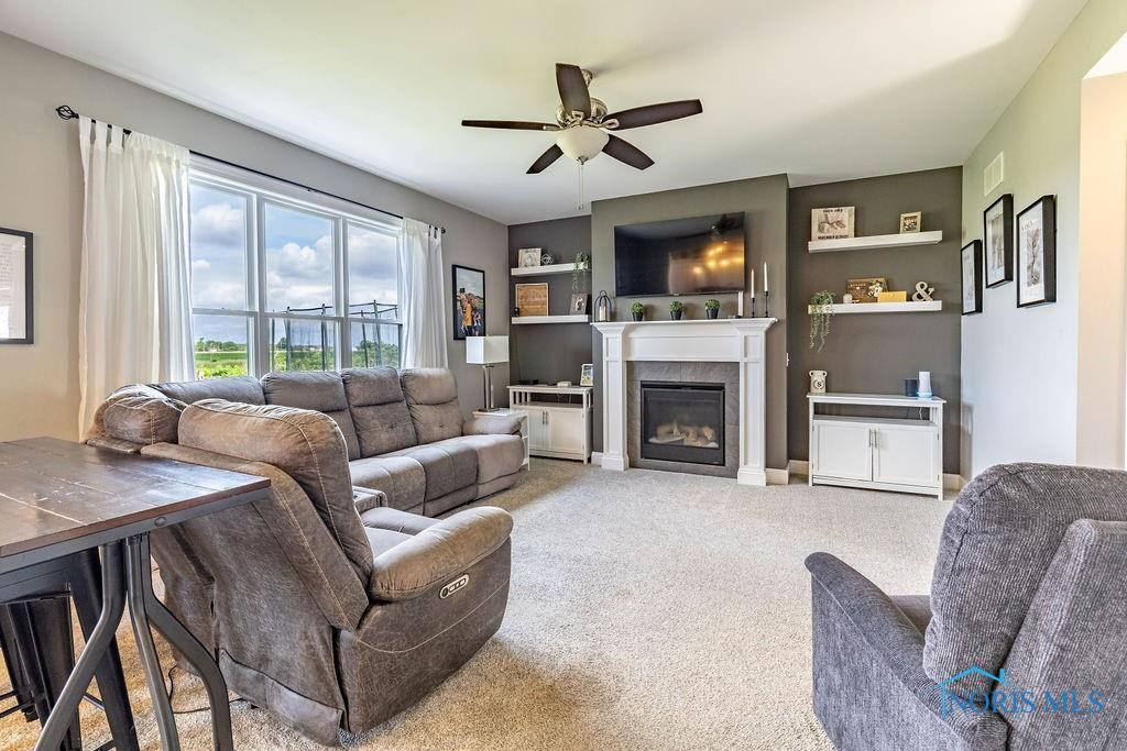 5539 Harris Hawk Lane