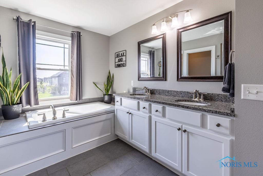 5539 Harris Hawk Lane