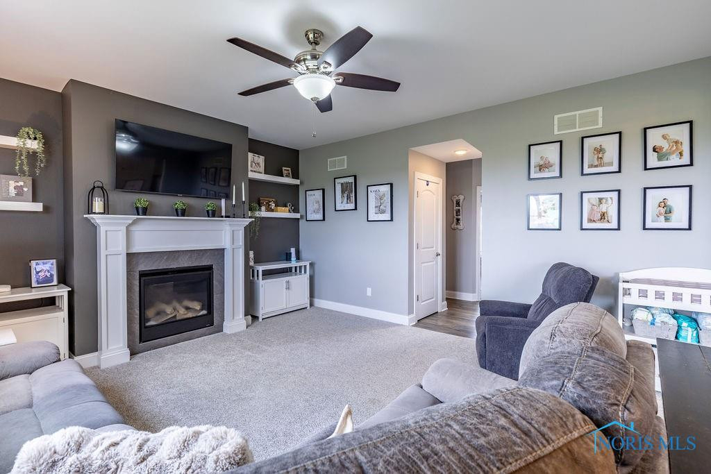 5539 Harris Hawk Lane