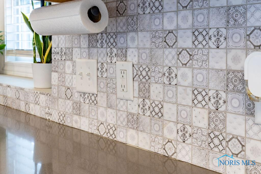 5539 Harris Hawk Lane