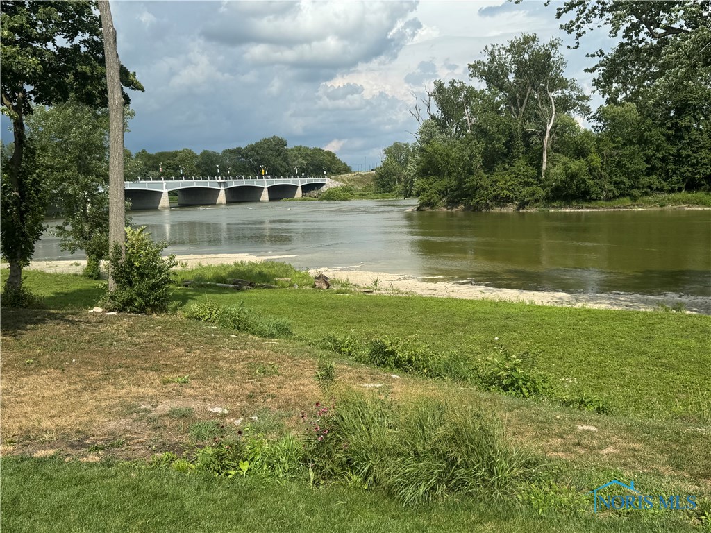 22 S River Road