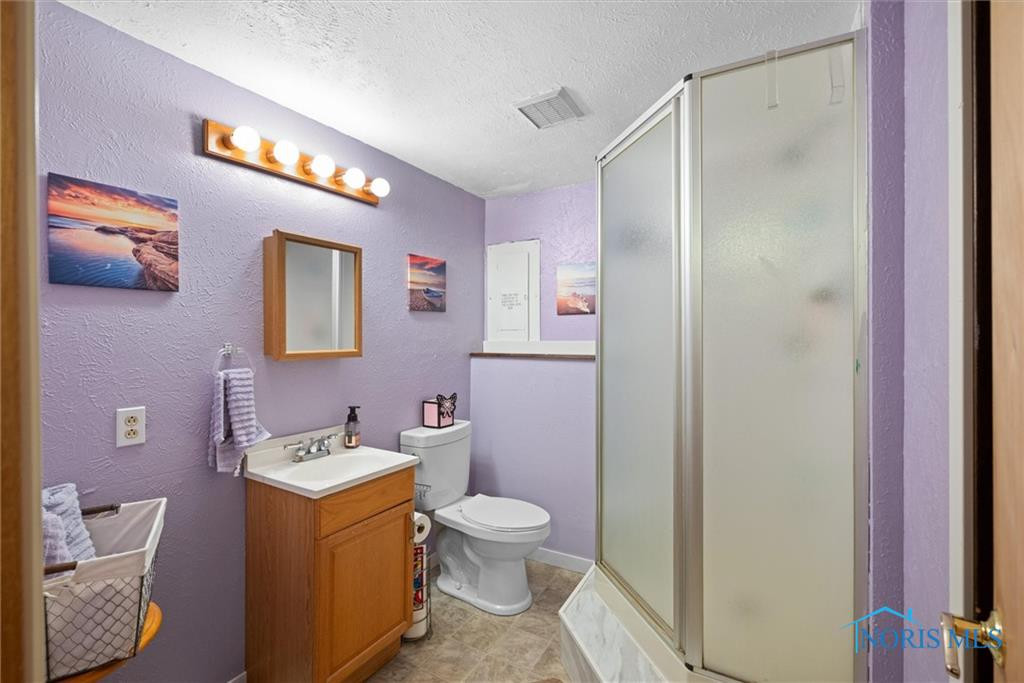 264 Chantilly Rue, Northwood