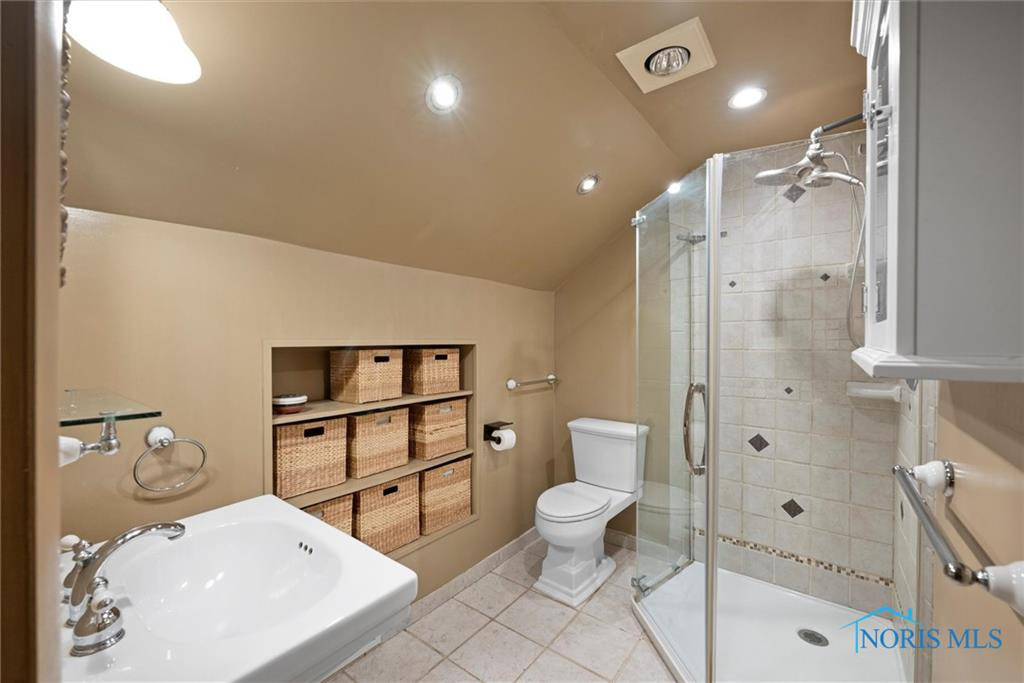 4259 Rose Garden Drive