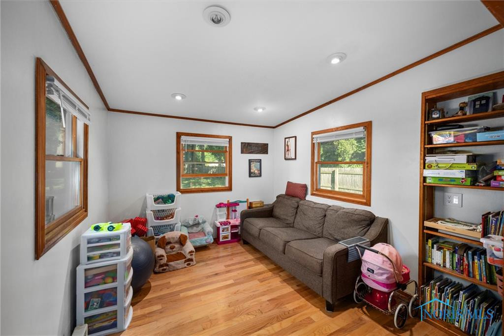 4259 Rose Garden Drive