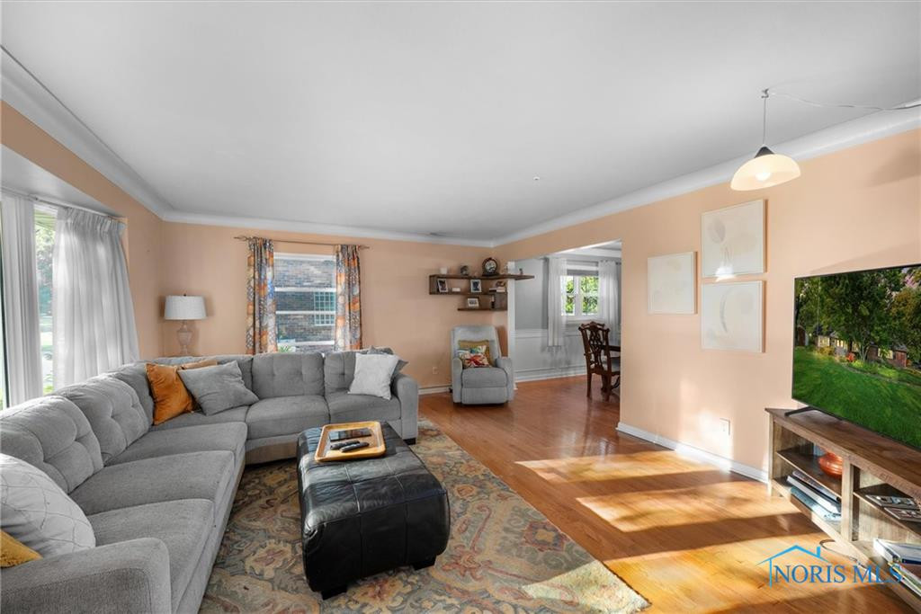 4259 Rose Garden Drive