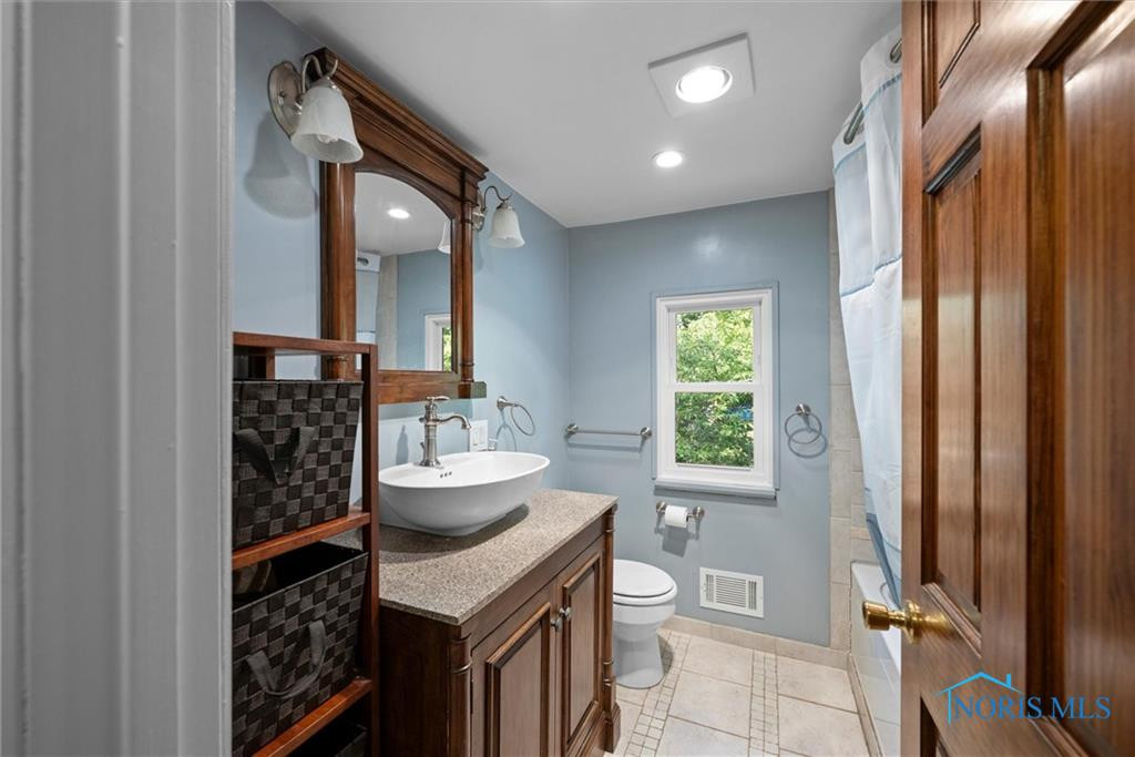 4259 Rose Garden Drive