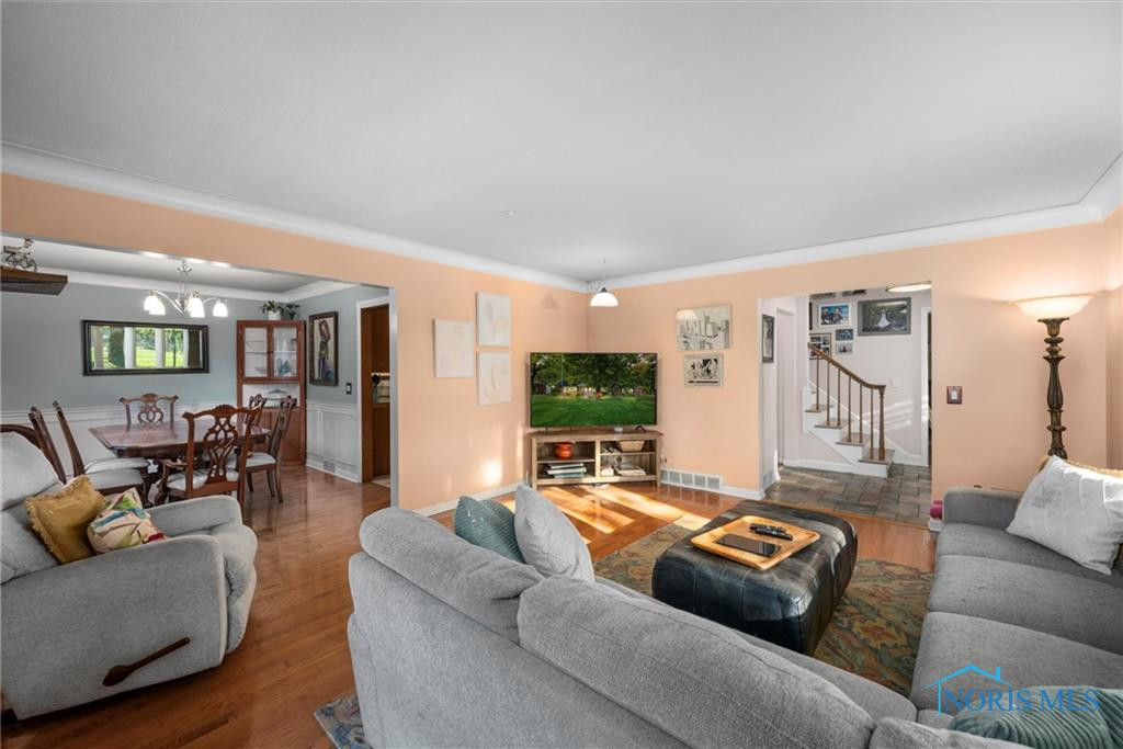 4259 Rose Garden Drive