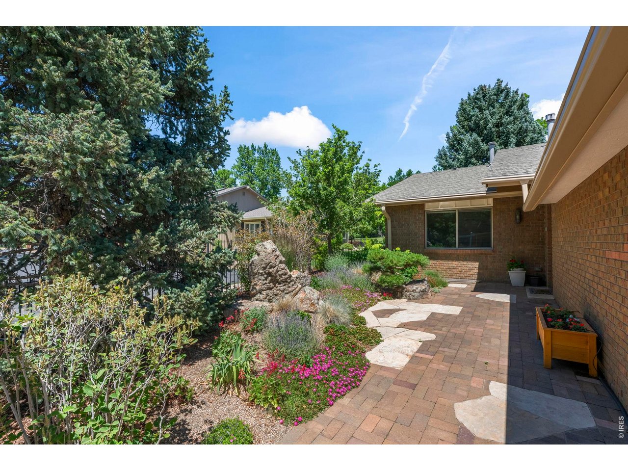 4824 Briar Ridge Ct