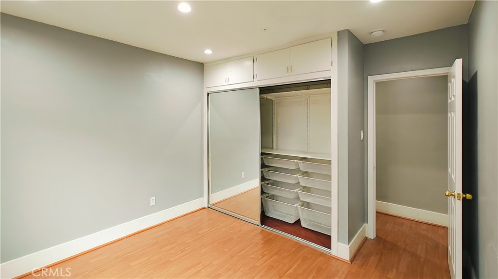 1009 S Marengo Avenue