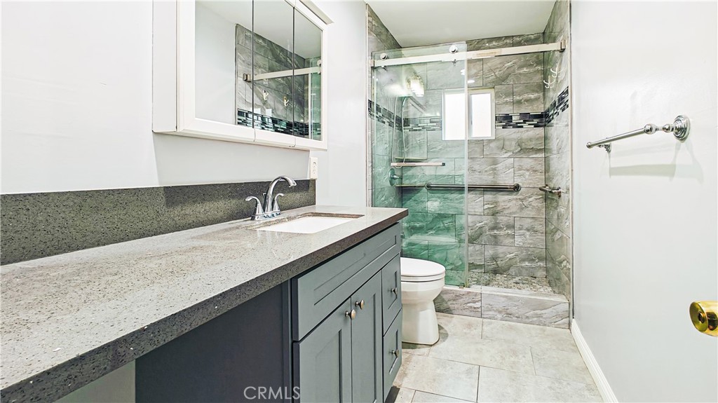 1009 S Marengo Avenue