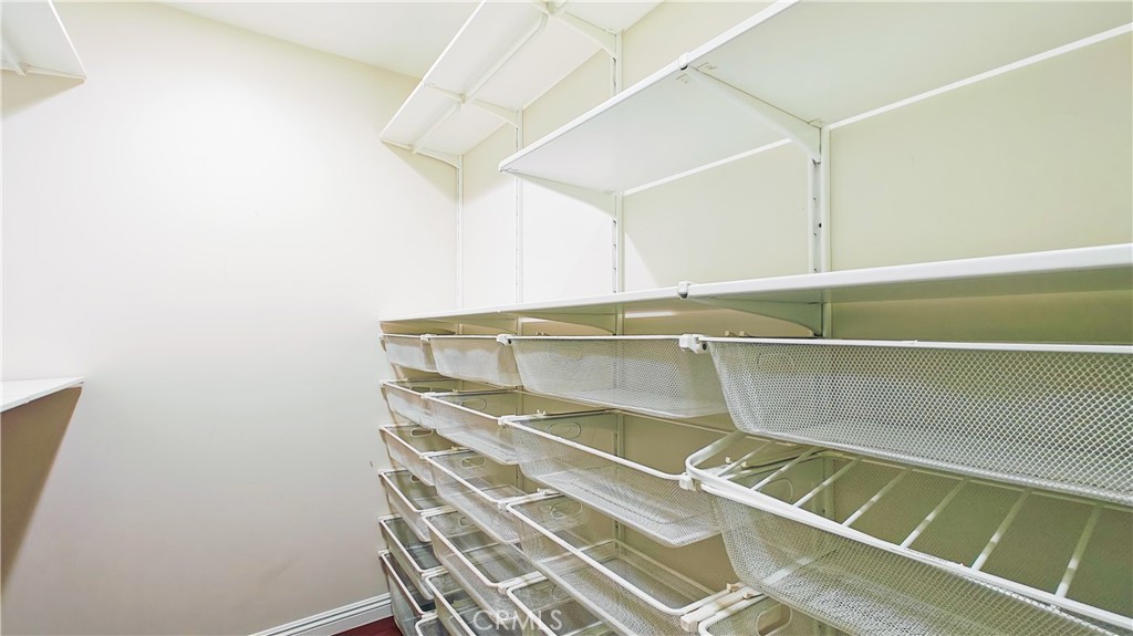 1009 S Marengo Avenue