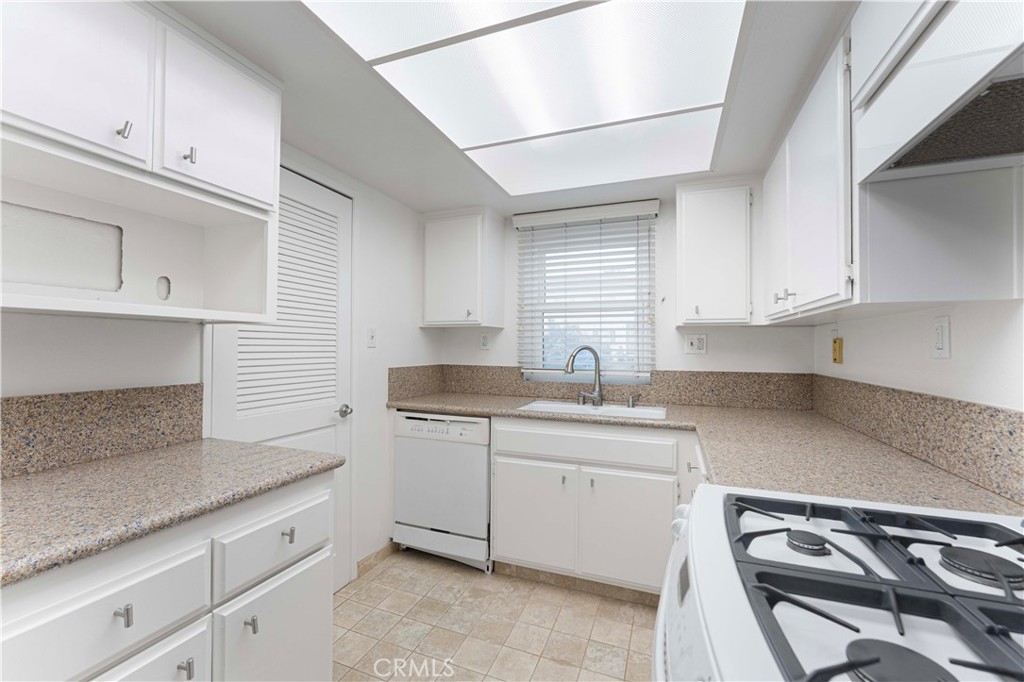 11337 Nebraska Avenue 305