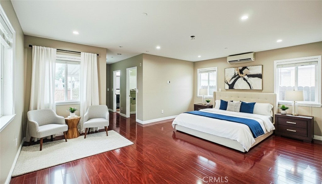 1009 S Marengo Avenue