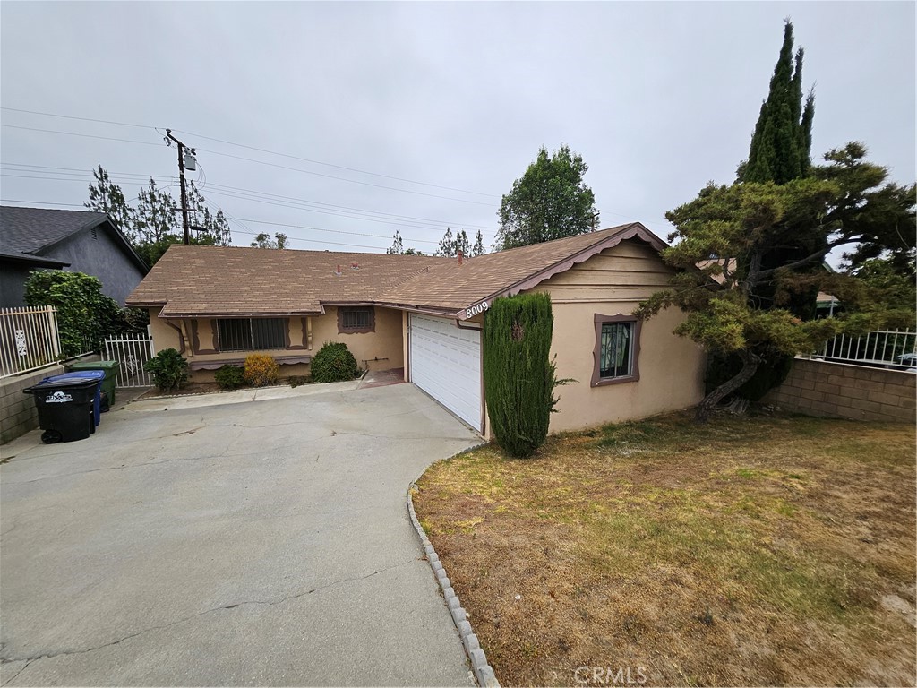 8009 Lake Knoll Drive