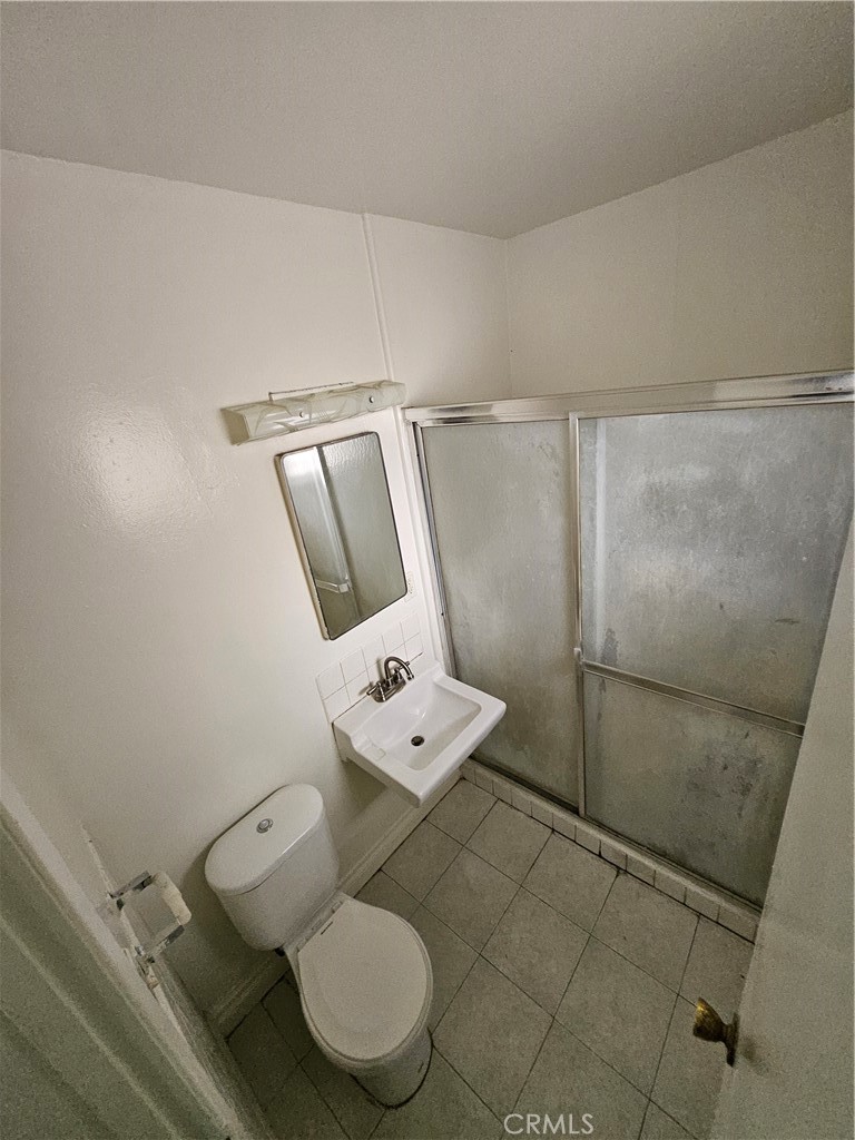 8009 Lake Knoll Drive