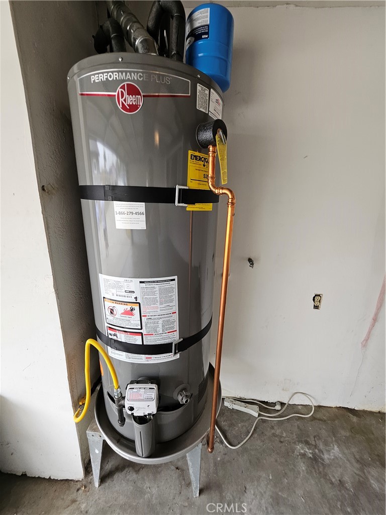 8009 Lake Knoll Drive