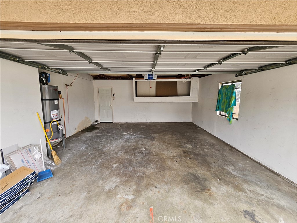 8009 Lake Knoll Drive