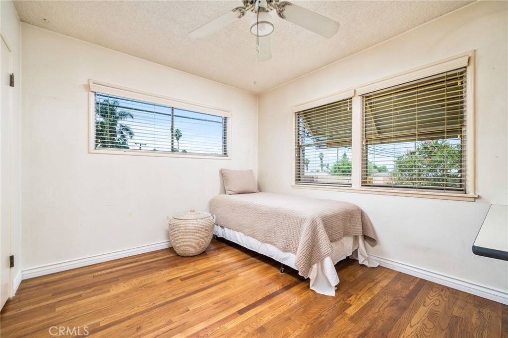 5005 N Rimhurst Avenue