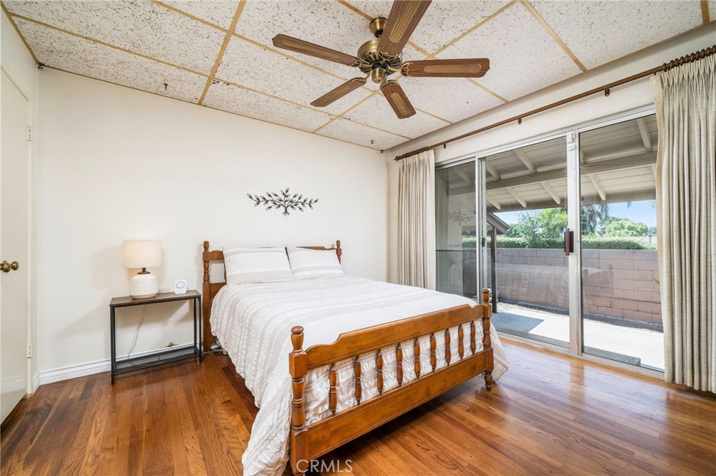 5005 N Rimhurst Avenue