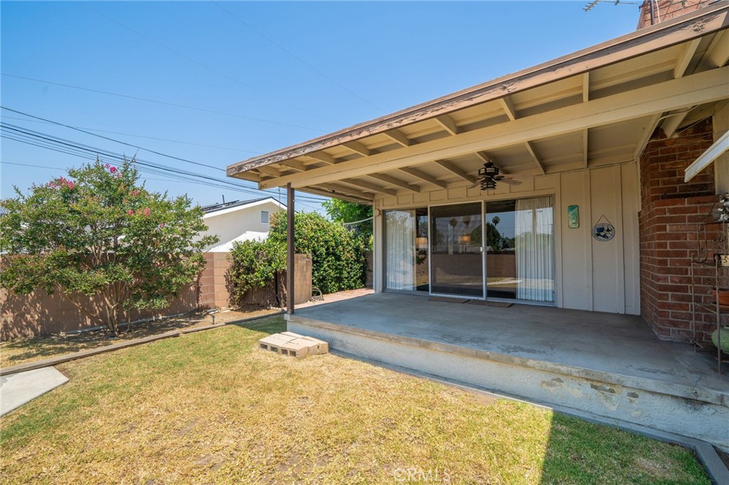 5005 N Rimhurst Avenue