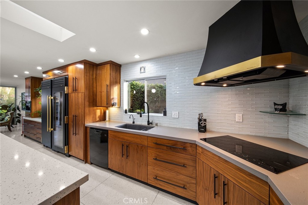 4736 Williams Avenue