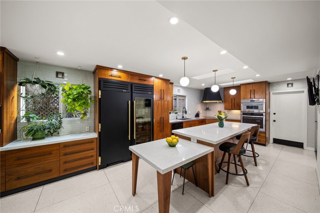 4736 Williams Avenue