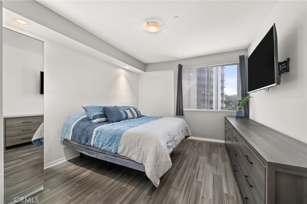 171 N Church Lane 407