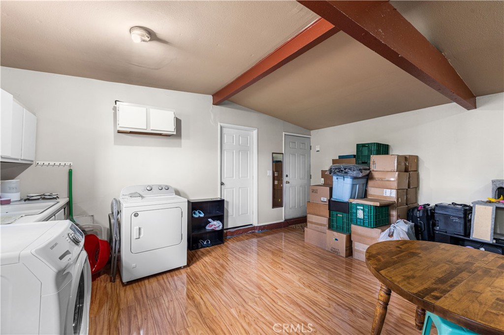 1416 Millbury Avenue