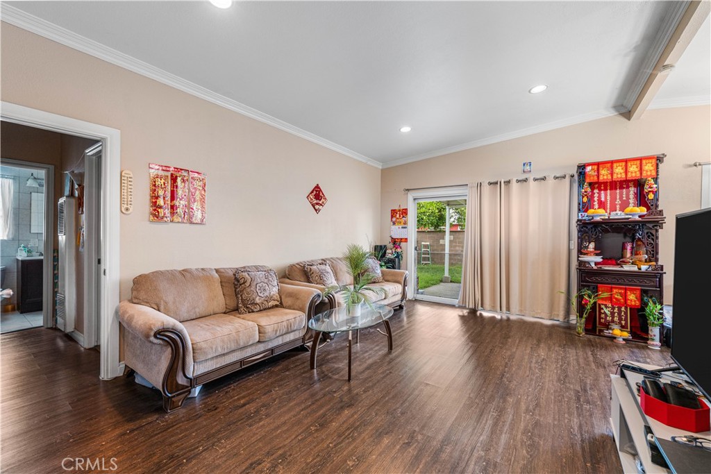 1416 Millbury Avenue