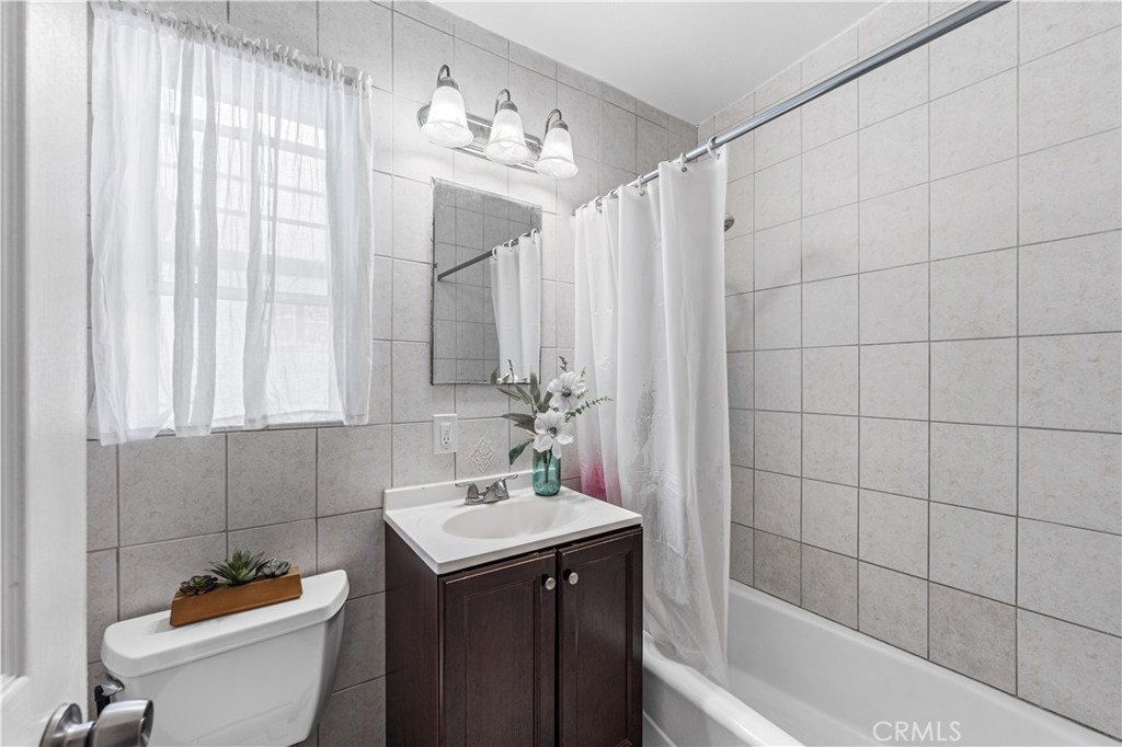 1416 Millbury Avenue