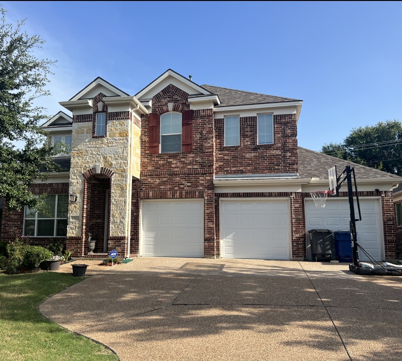 2113 Central Park Drive