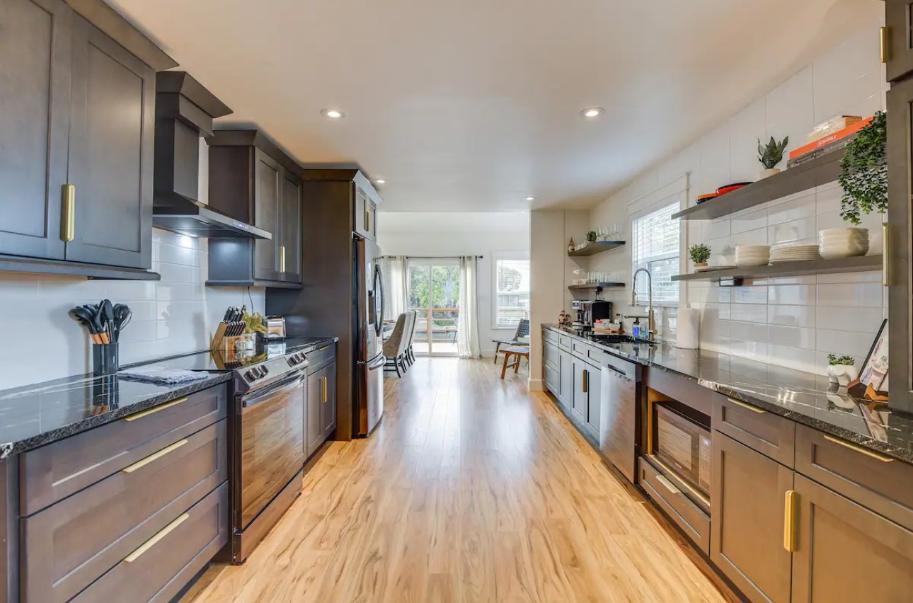 3422 Tahitian Court