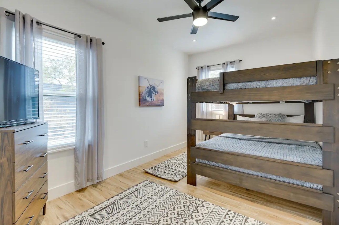 3422 Tahitian Court