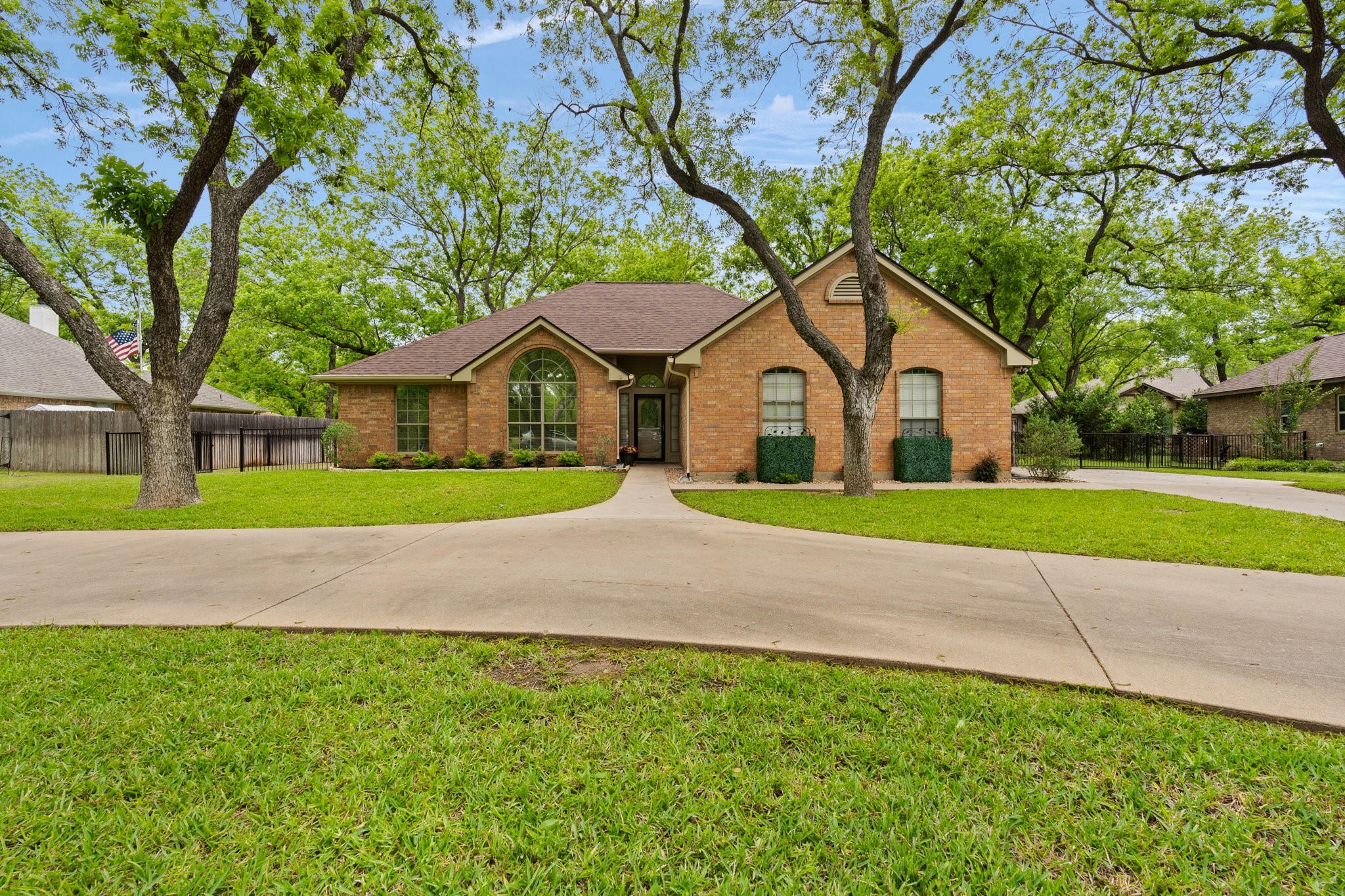 8913 Monticello Drive