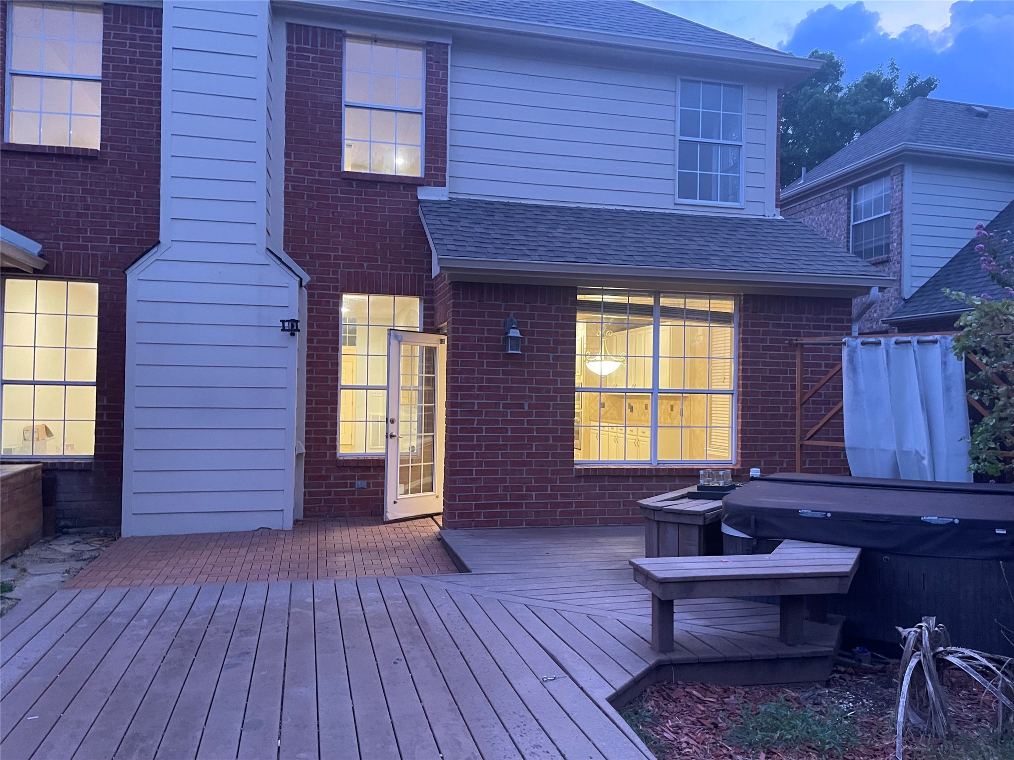 3808 Hunters Trail