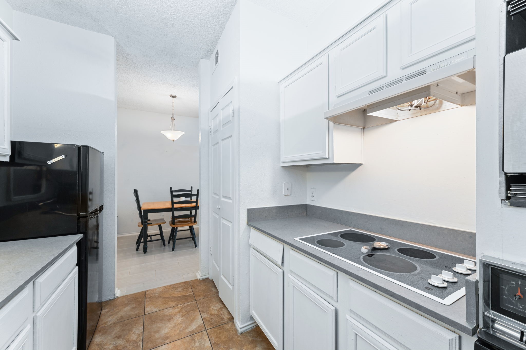9254 Forest Lane 703