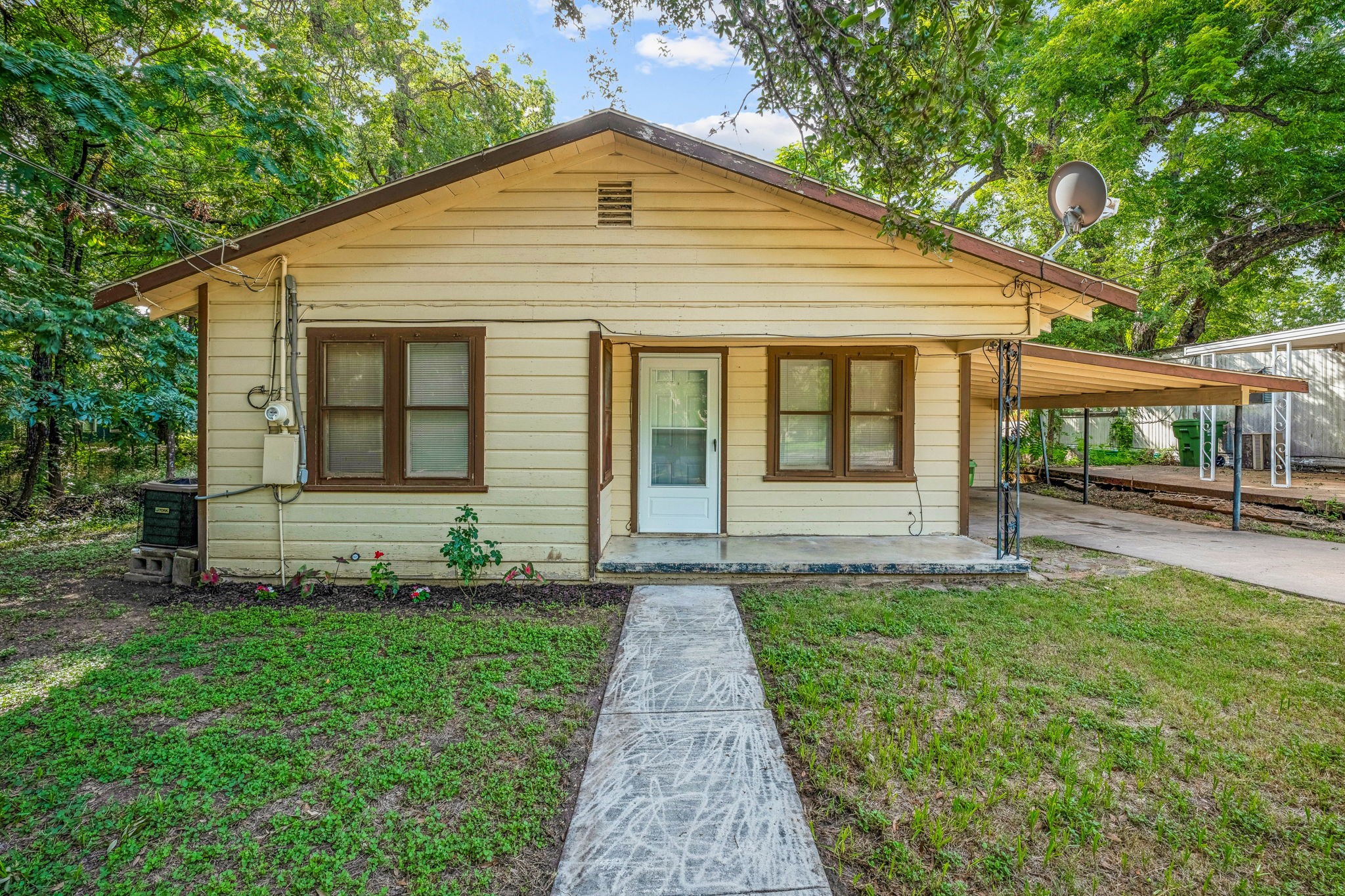 203 Vine Street