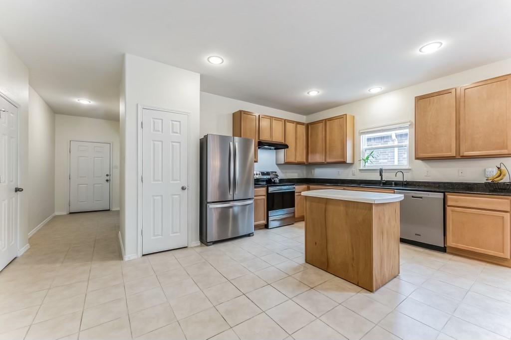 7700 Berrenda Drive