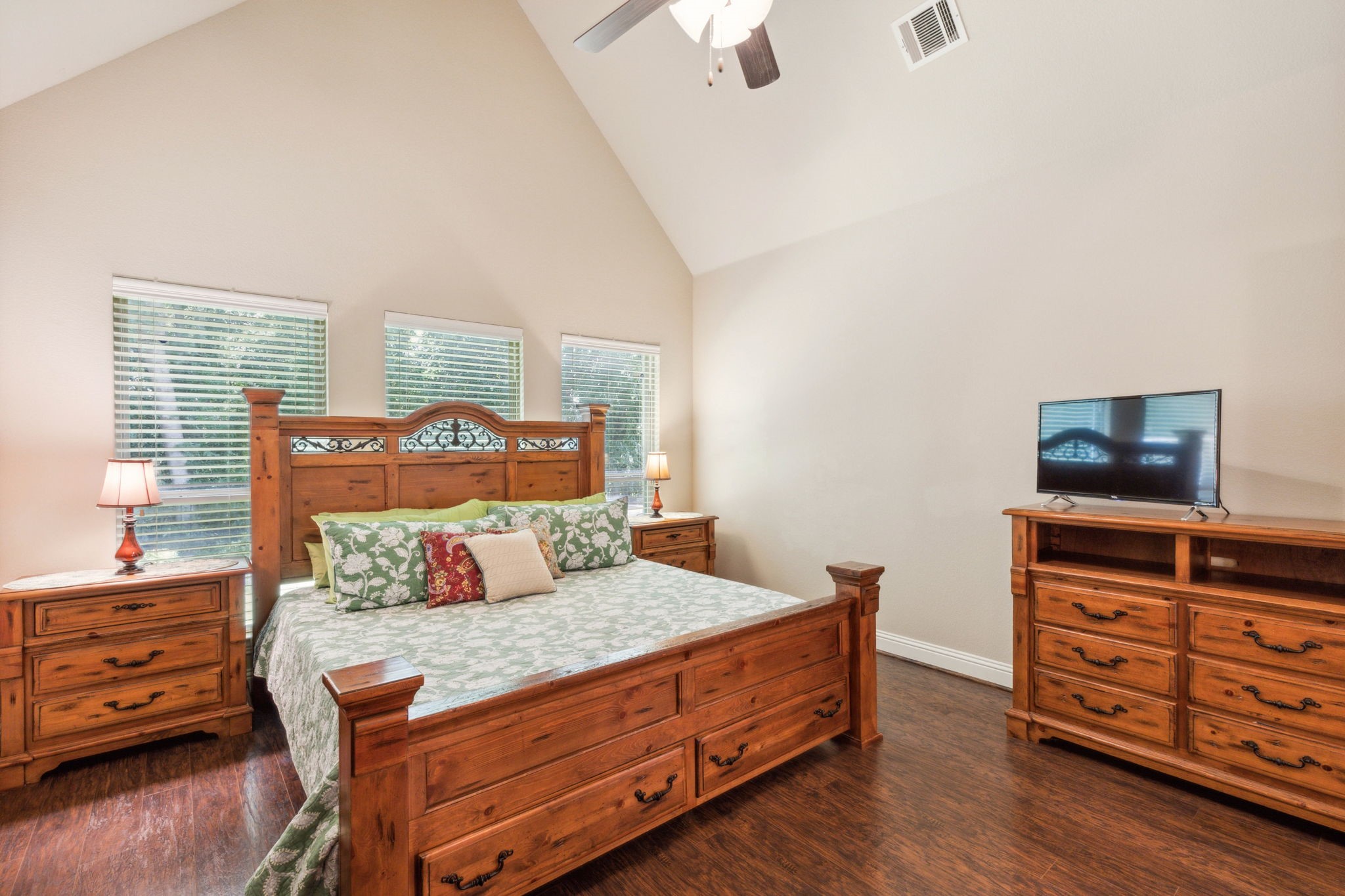 9604 National Pines Drive