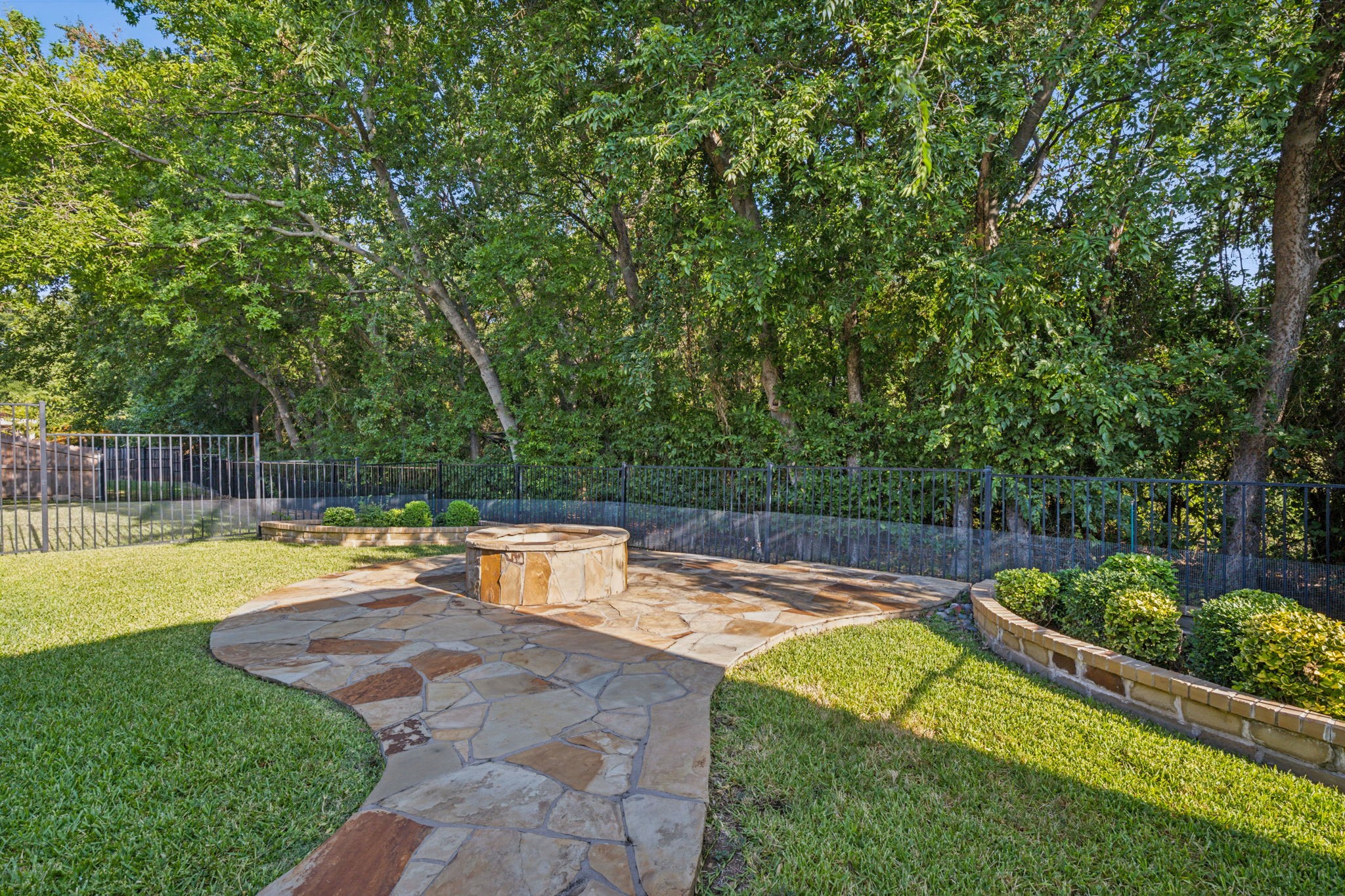 9604 National Pines Drive