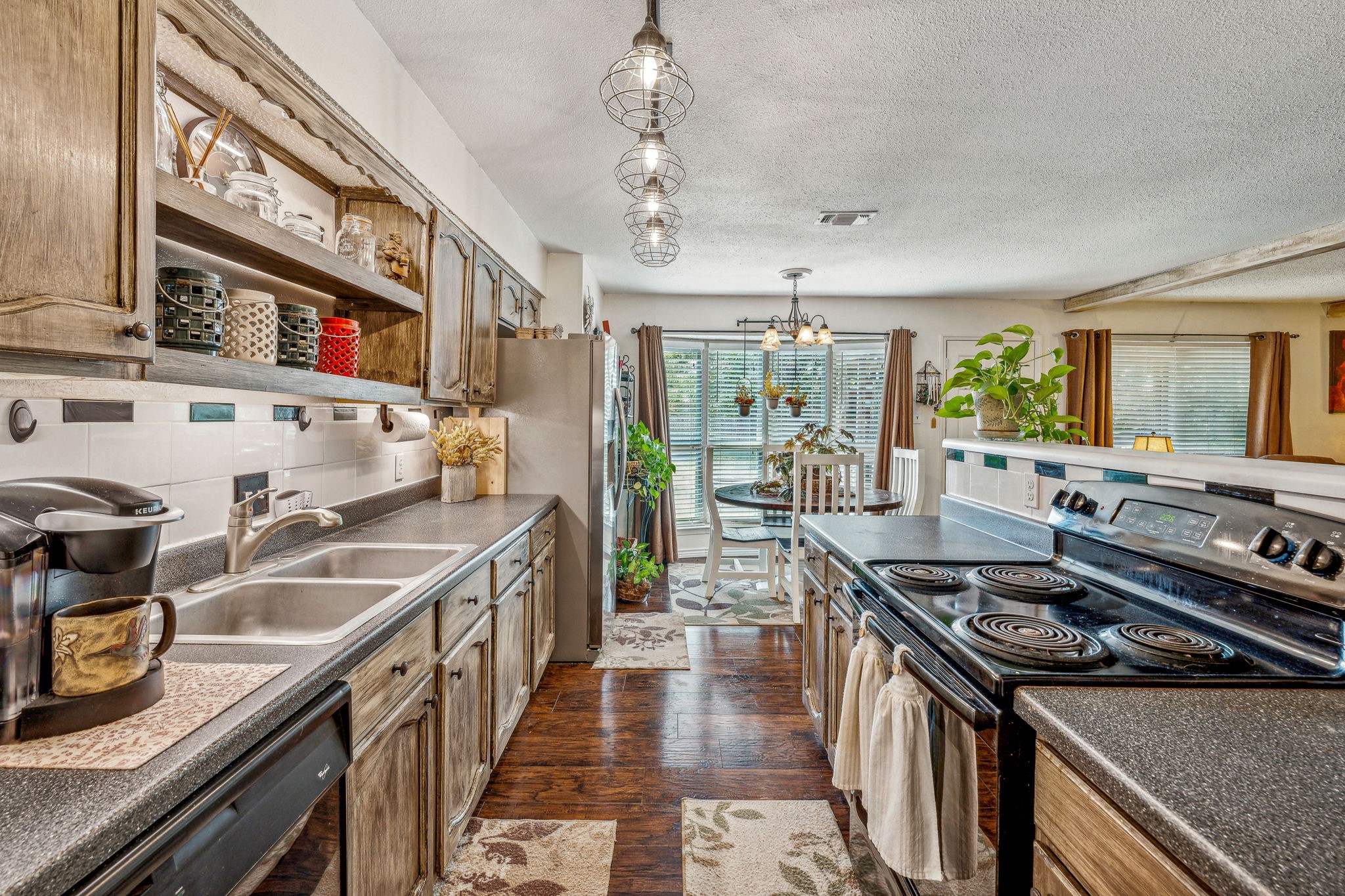 612 Rockledge Drive