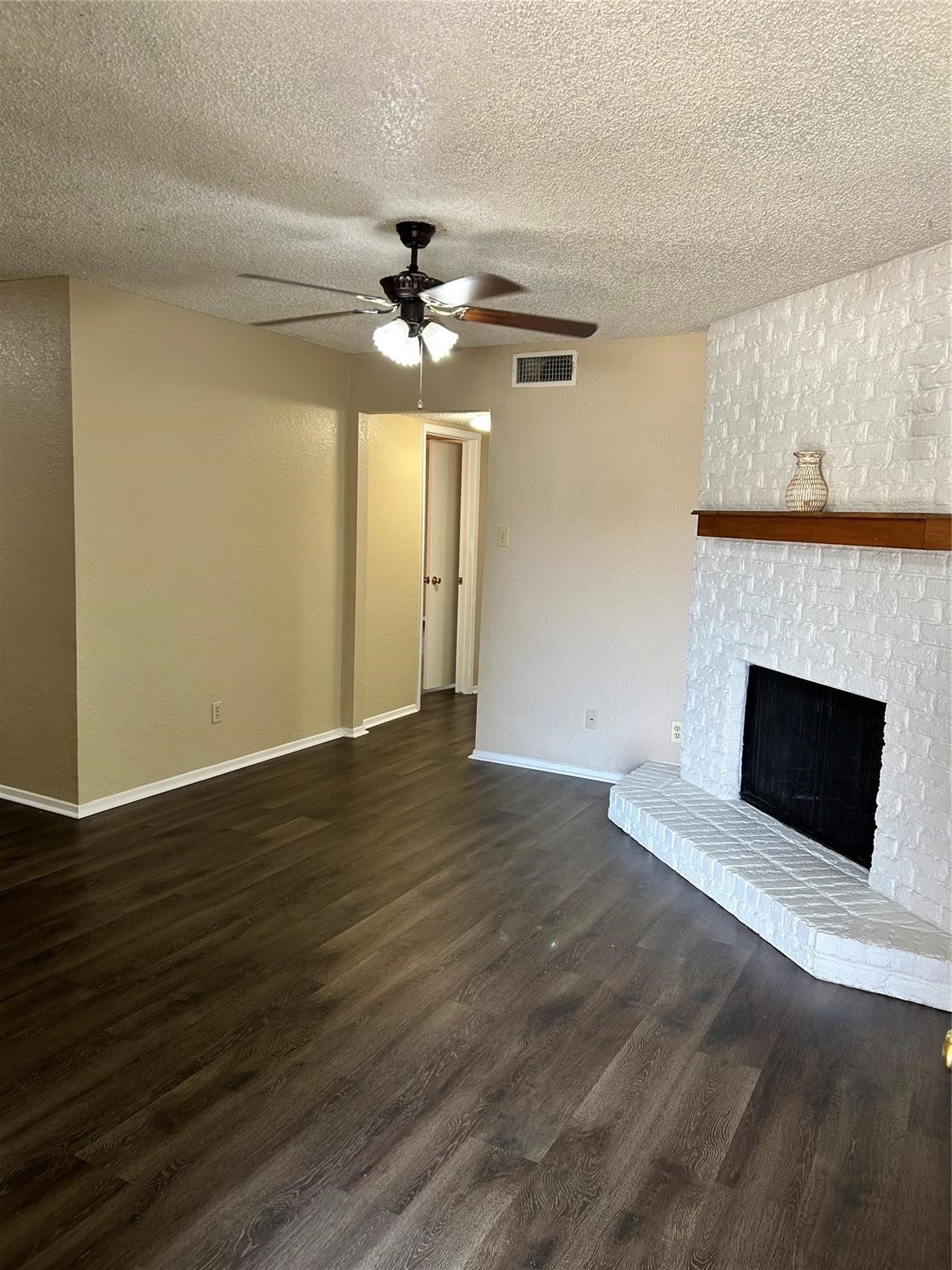 433 S Las Vegas Trail