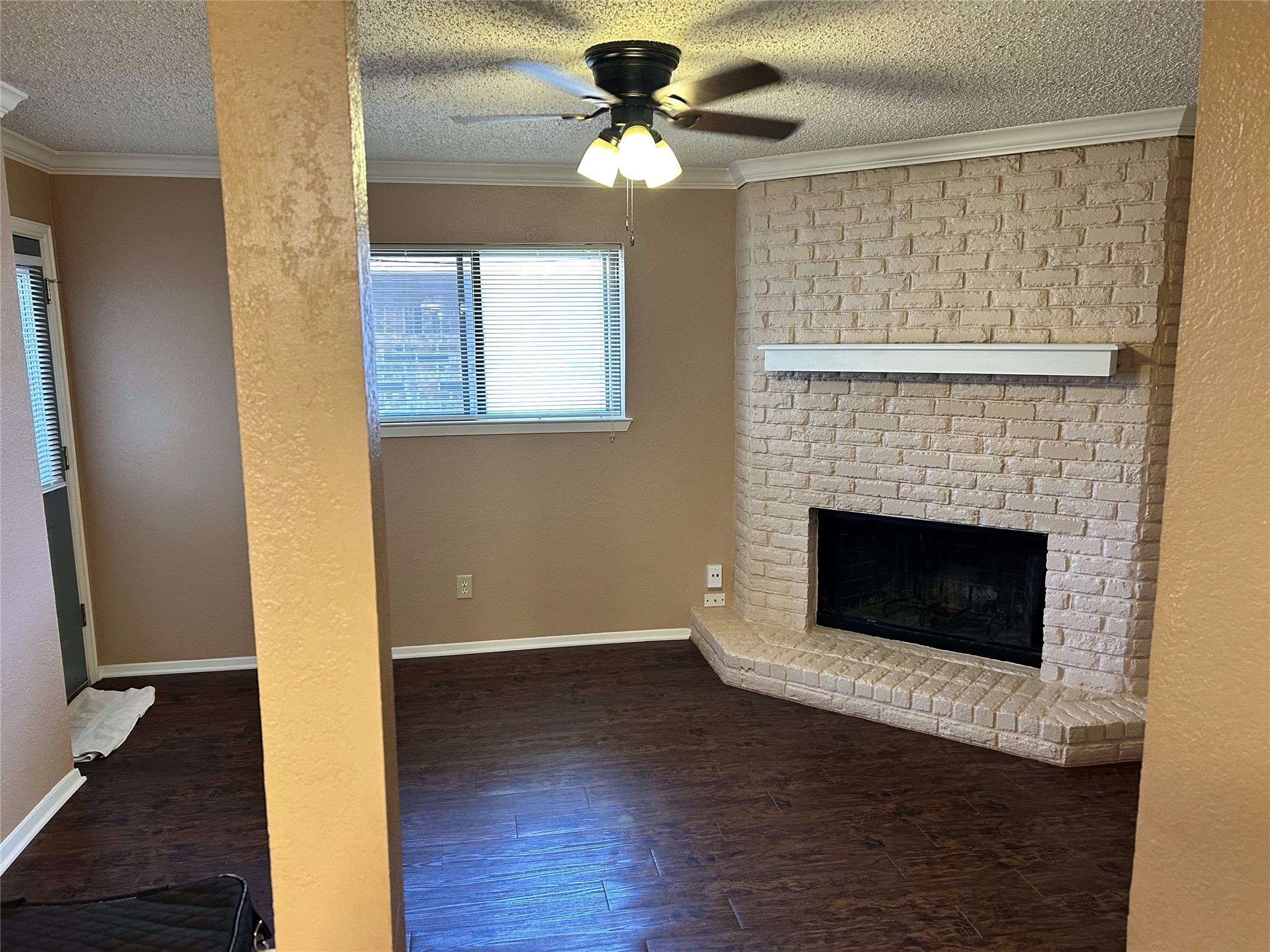 433 S Las Vegas Trail