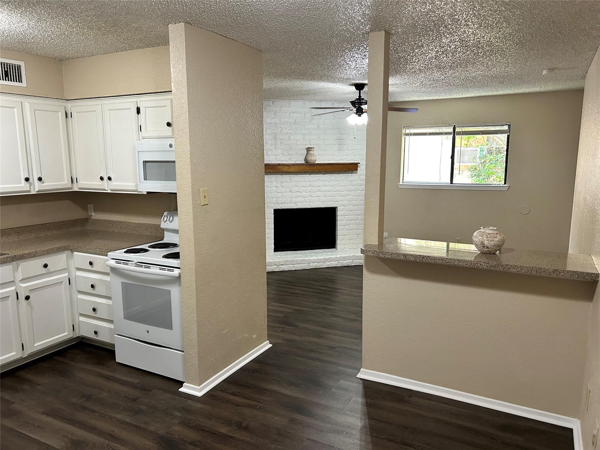 433 S Las Vegas Trail