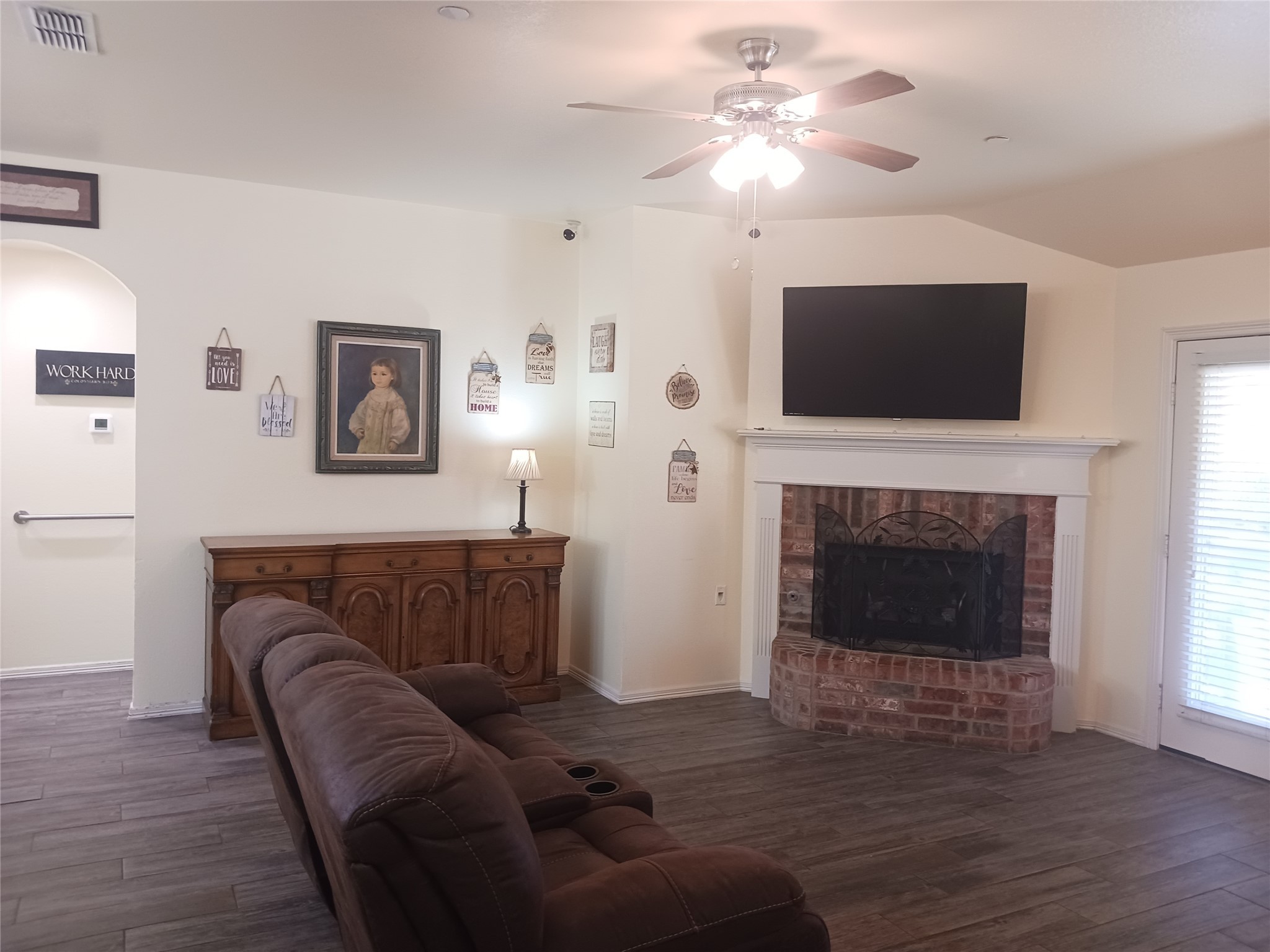 116 Roberts Drive