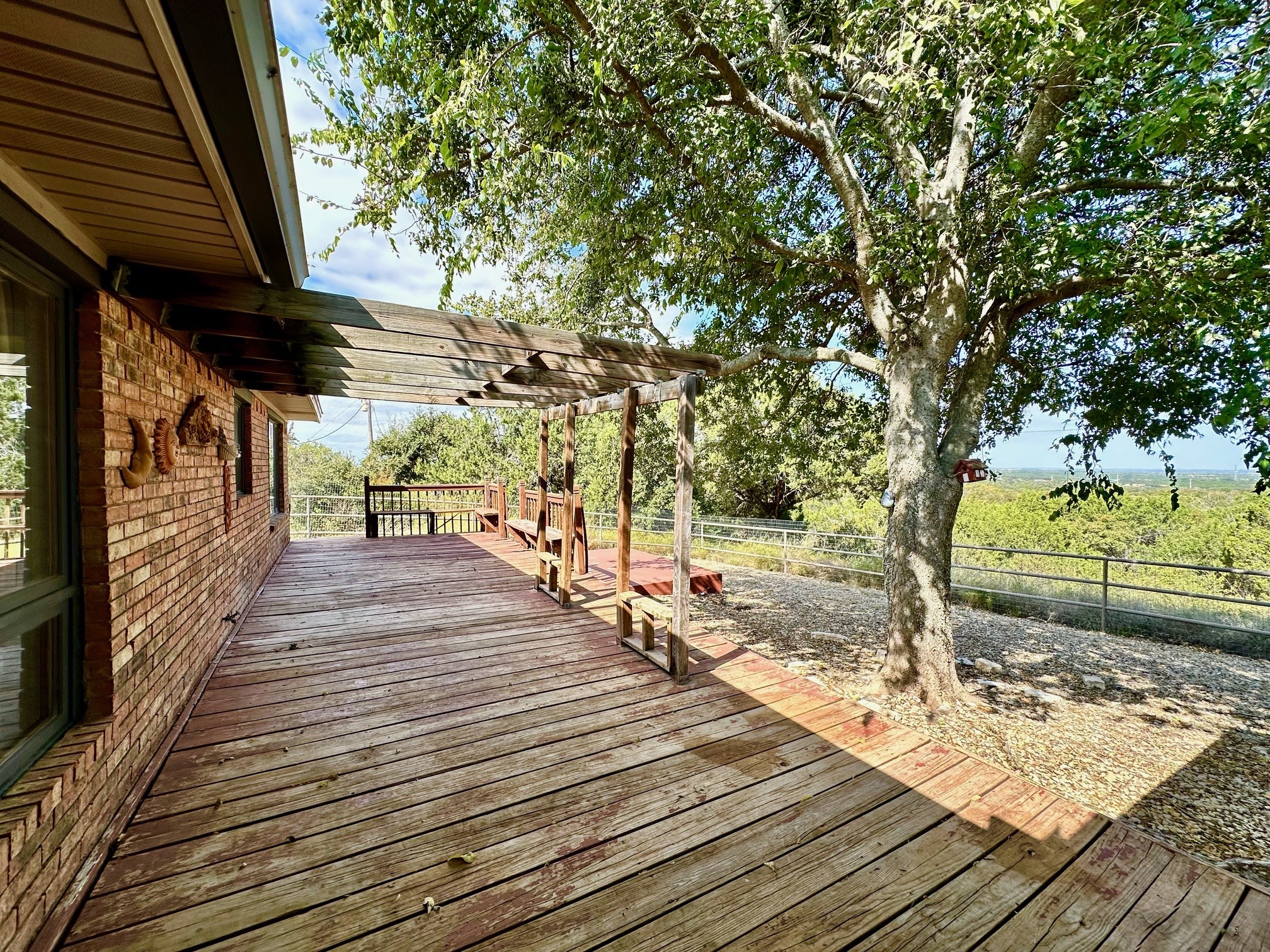 4742 Peak Road