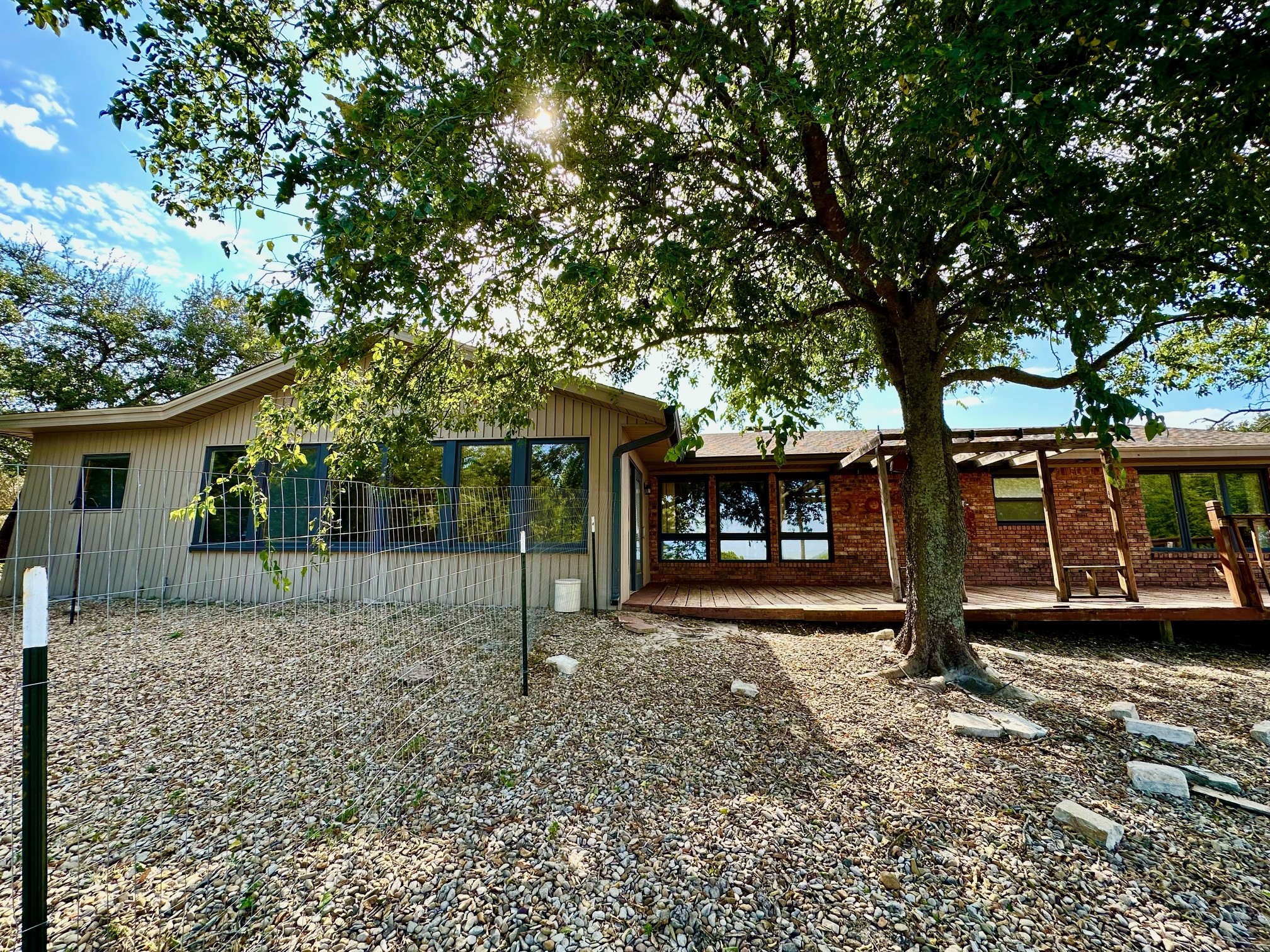 4742 Peak Road