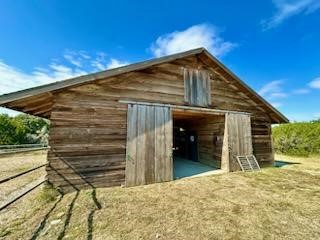 4742 Peak Road