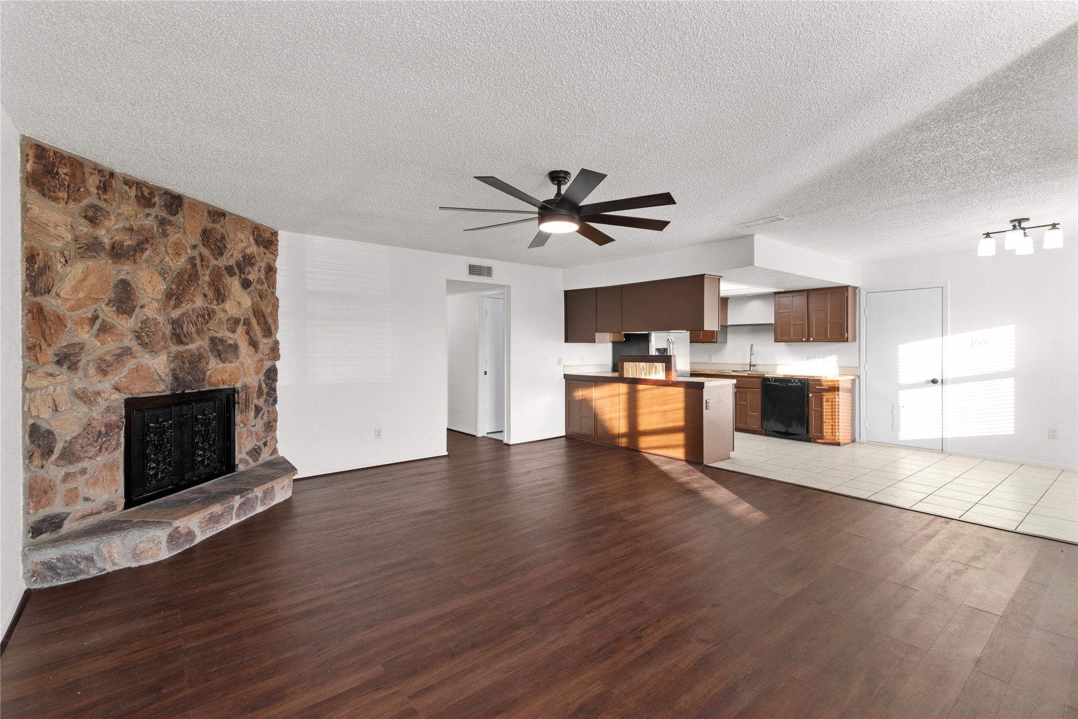 3408 Leatherleaf Lane
